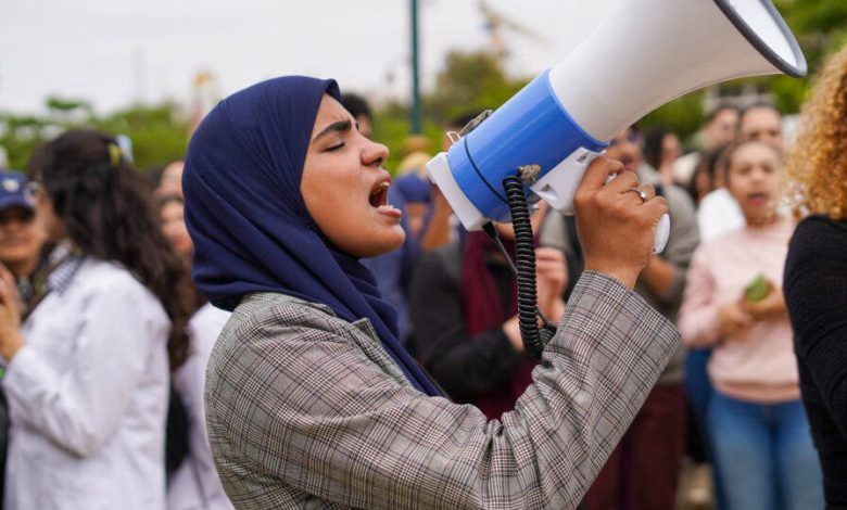 أزمة طلبة الطب .. “تصويت جديد عن بعد” للتوصل إلى حل